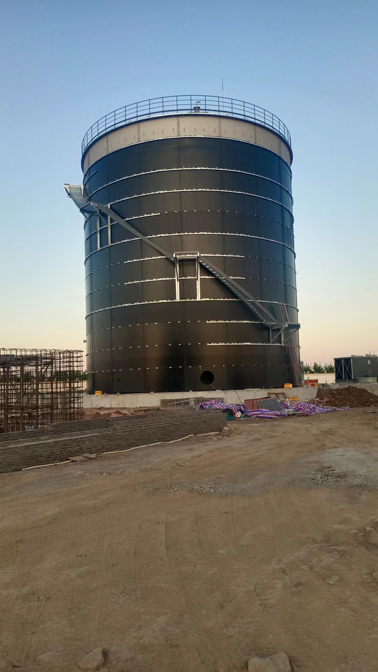 1760595836687591.jpg 周口3.jpg